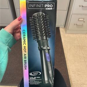 Infiniti Pro Conair Ceramic Hot Air Brush